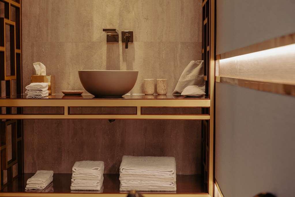 Wine & Books Lisboa Hotel Værelse billede Bathroom